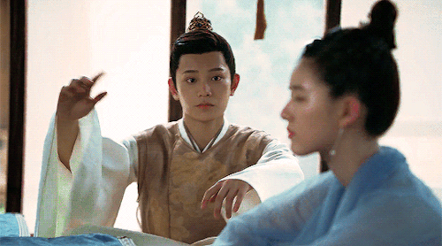 zhoufeis:# just another gifset of a simping Han Shuo 传闻中的陈芊芊 The Romance of Tiger and RoseChina, 202