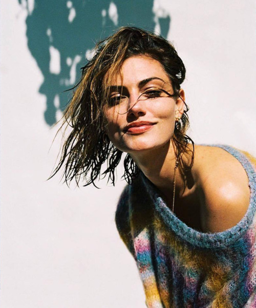 beautorigine:Outtake of Phoebe Tonkin photographed by James Wright for So It Goes Magazine