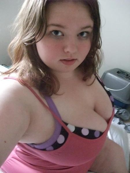 brown-nipples:  I don’t recommend putting faces in topless pics anymore, lol. 