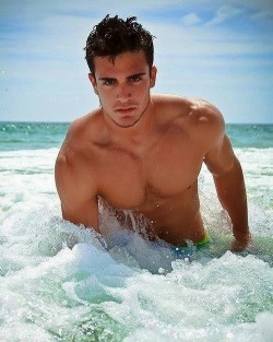 hotmalemodel:  Follow Hot Male Model for more hot guys!