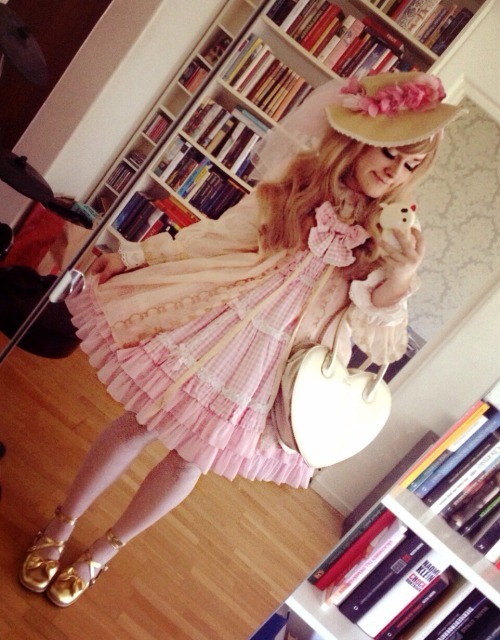 danslesroses:my favourite lolita coords from 2014. it was a great year! i got to