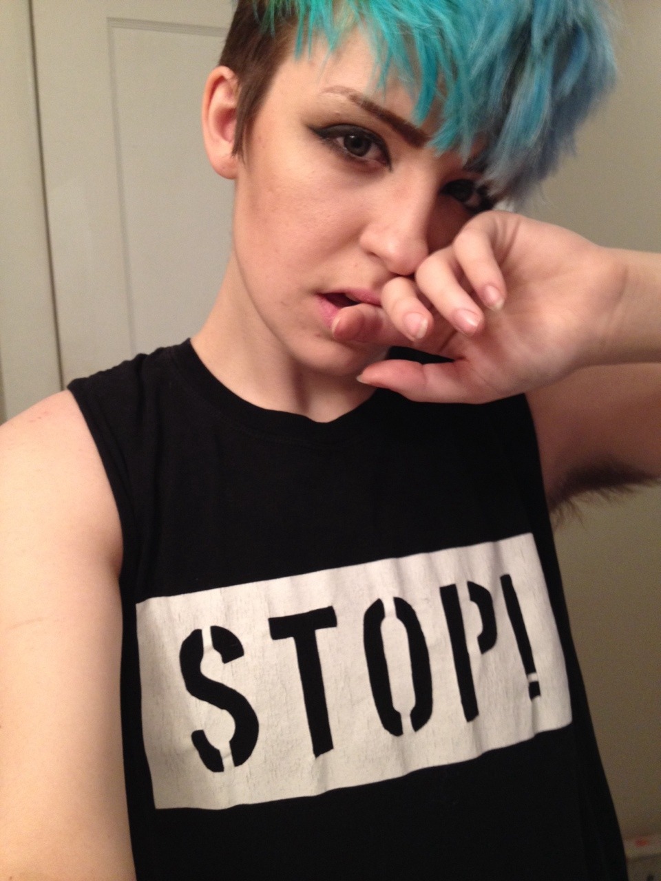 mahouprince:  is it too late to be posting selfies or what