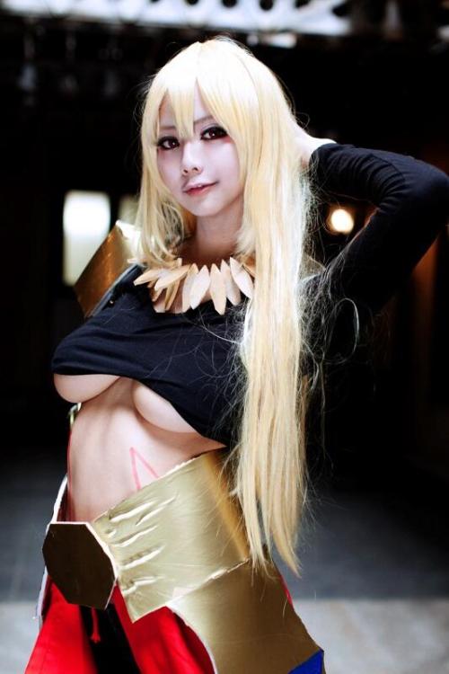 cosplayeverywhere:  TYPE-MOON Characters GR Collection ~ Gilgamesh (ギルガメッシュ) 1, 2, 3.