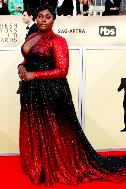 glamorousladies: Danielle Brooks attends the 24th Annual Screen Actors Guild Awards at The Shrine Au