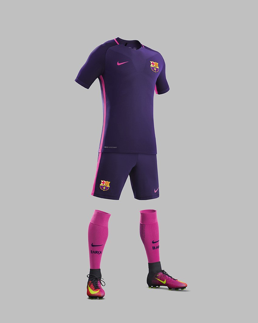 pocholavezzi:  2016/17 FC Barcelona away kit 