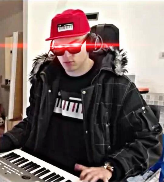 setheverman:  setheverman: ruledeargremlinchild:  setheverman: holey fuggen shidd this is the first post of yours I’ve come across that didn’t have 1k notes already, damn.  i’m a big failure, a big big fraud, a loser,  