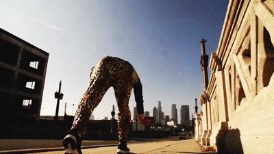 parkour-freerunning-feiyue:    Front Aerial  