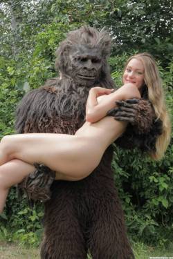 bigfootin:Love