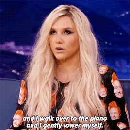 dailykesha:  Kesha on Conan 