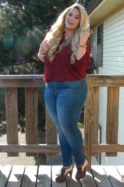 Cutechubbybabes:  I Love Those Curves