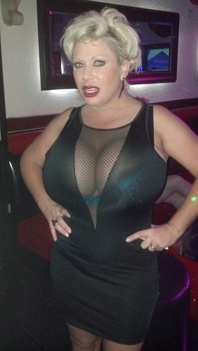bustymature:  Claudia Marie-wow  Lets do this