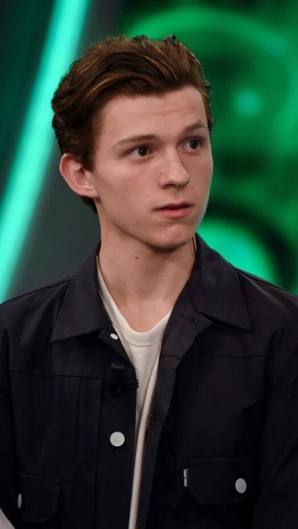 teen4ge-dreams2: Tom Holland Like or reblog if you save/use  *requested