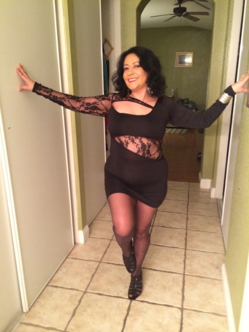ddick01:  Love making older lady’s feel sexy!! When you do they send and let you take freaky photos.