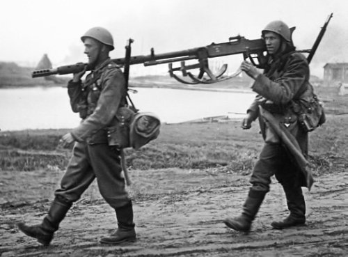 panzerknacker88:The main problem with the big 20mm anti-tank rifles was their heavy weight
