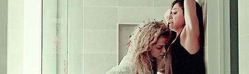 thecloneclub:Favorite clone on clone (on clone on clone) scenes in Orphan Black Season 2