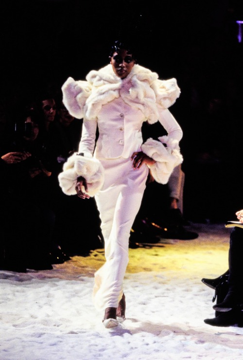 softestaura:John Galliano Fall 1995 RTW