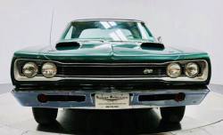 jacdurac:   1969 Dodge Super Bee Scat Trac  N96 Ram Air 2 door Hard Top Factory Paint code V02 Green two tone/mono tone w/ black painted roof  