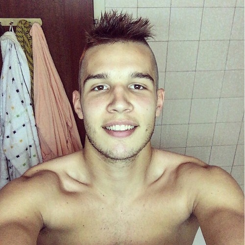 opasanmali: Danas da naparite oci, a uskoro i nesto golisavo ;)#srb