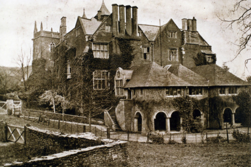 jacindaelena:  Hanham Court 1920