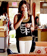 scarletvsion:  Give me your wardrobe: Aria Montgomery, Pretty Little Liars (Season
