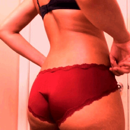 goddess-lina:goddess-lina:Reblog this for a surprise in your dmAsk about my premium snap for content