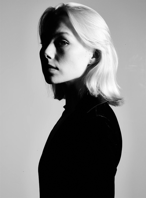 gayrue:PHOEBE BRIDGERS photographed by Frank Ockenfels