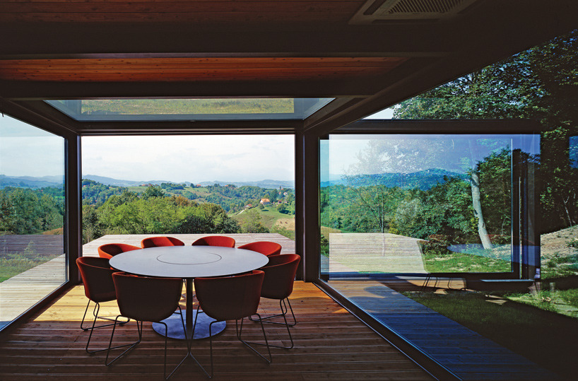 archatlas:       Hiža Proarh   The pre-existing traditional Zagorje cottage is