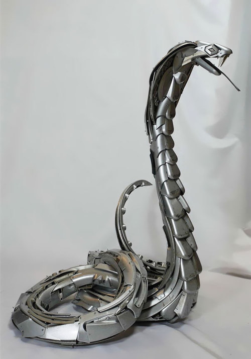 Porn Pics asylum-art:  Old Hubcaps Recycled Into Stunning