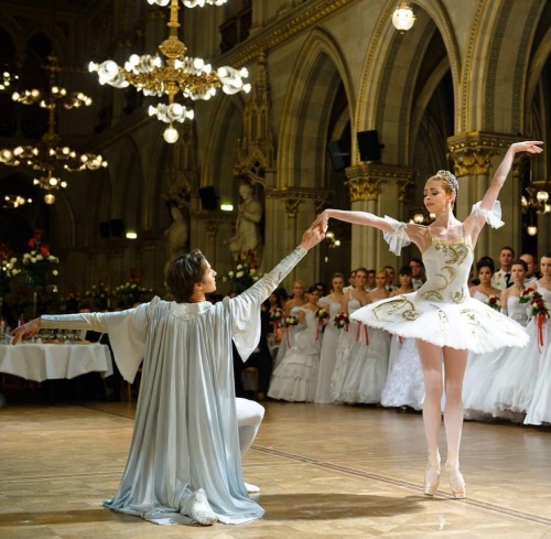 Ekaterina Krysanova and Andrei Merkuriev in a Raymonda PDD during a Russian Ball in ViennaPhoto by ?