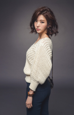 korean-dreams-girls:Ye Jin - March 03, 2015 1st