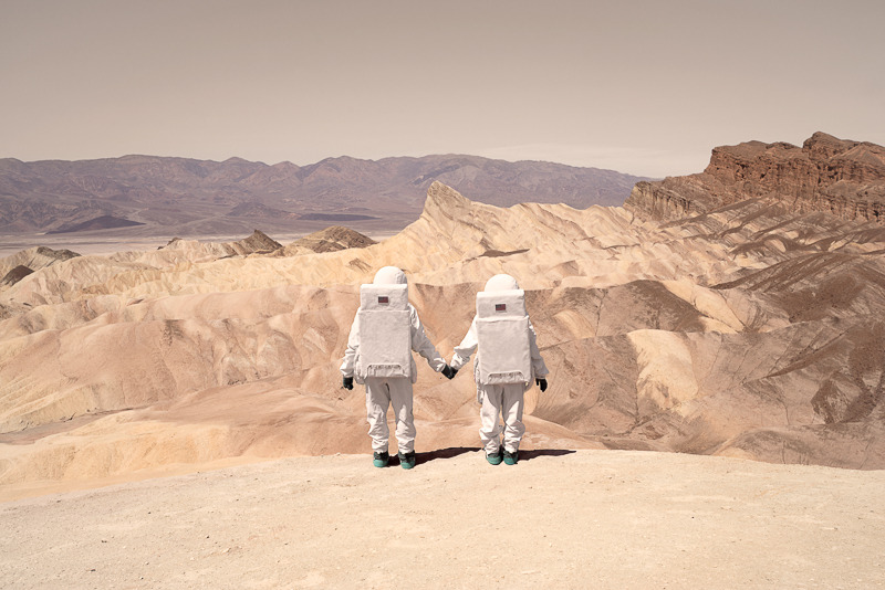 iamianbrooks:  Greetings from Mars photos by Julien Mauve
