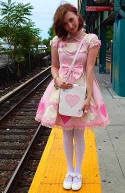 sweetsummerboutique:  OP: Angelic Pretty Bag: Swimmer Shoes: Bodyline Bow: Claire’s Jewelry: Sweet Summer Boutique