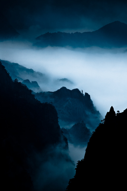 westeastsouthnorth: Yellow Mountains, Anhui, China