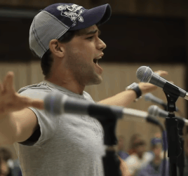 thelateststorythatiknow:When Jeremy Jordan Pauses For Effect And Then I Have To Pause Because I’m Af