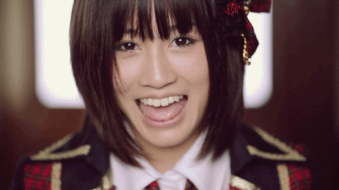 vroooomzzz: The Queen of Closeup 10 years, 10 years and 15 generations later, still