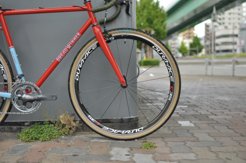 aces5050:  BreadWinner Cycles “Holeshot” (by Circles Japan)