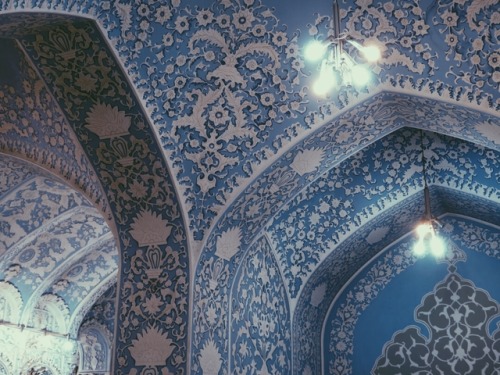 soniasmundanelife:The National Art Museum, Tehran, Iran