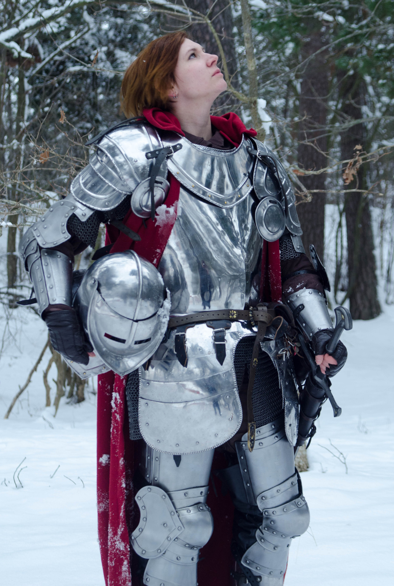 nerailwayartist:  vidrig:  My friend was kind enough to lend me his suit of armor,