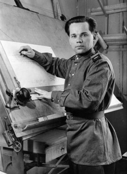 bluedogeyes:  Михаил Тимофеевич Калашников Senior Sergeant Mikhail Kalashnikov (Kalasnyikov) the inventor of the automatic rifle named after him and designed in 1947.