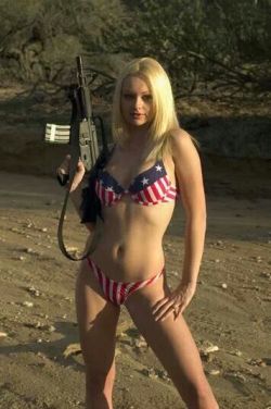 guns-and-babes:  Babe with gun http://guns-and-babes.blogspot.com/