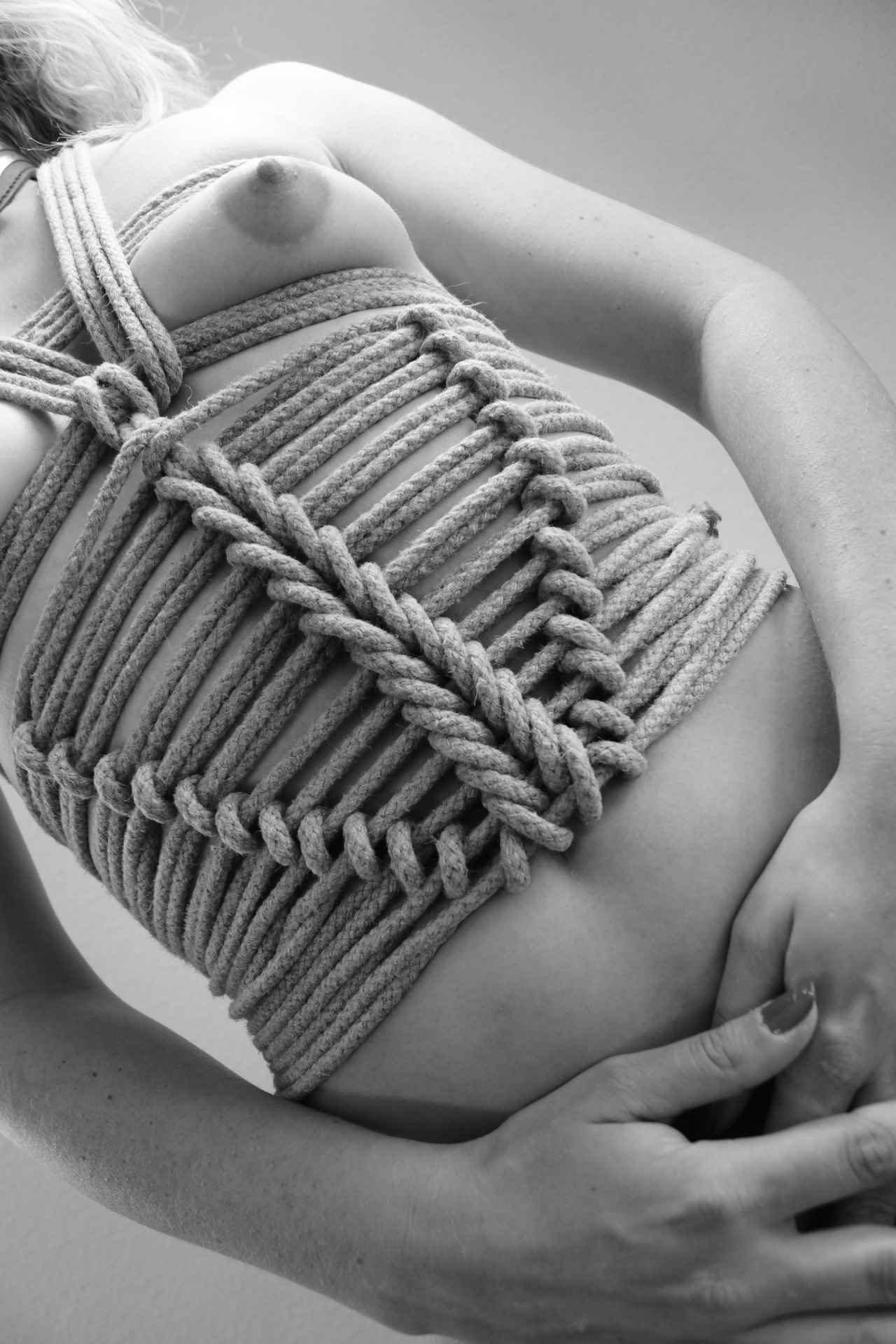psykokwak:  My shibari becomes better. Very proud of this one. Incredible how to