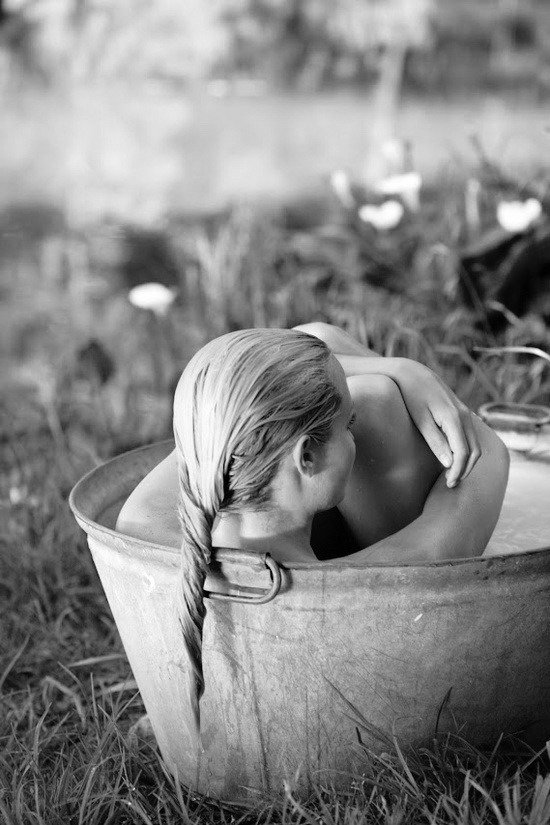 camping-sex:  avalon010:  outdoor  .
