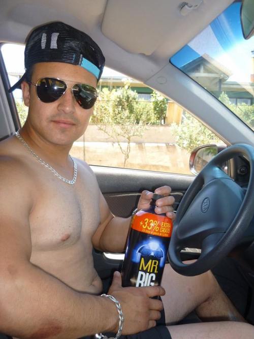 triplexcl: vergonmuscle: rico el coleguita