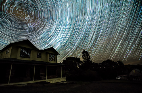 Two hours of star trails, New Zealand js