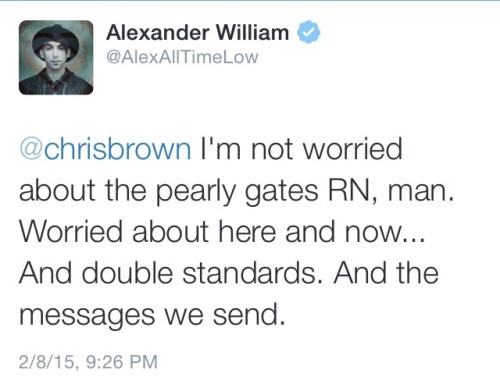 blondehoops:  alltime-fallout-atsix:  Screenshots of the tweets because Chris Brown deleted his.  Slow clap to Alex Gaskarth.