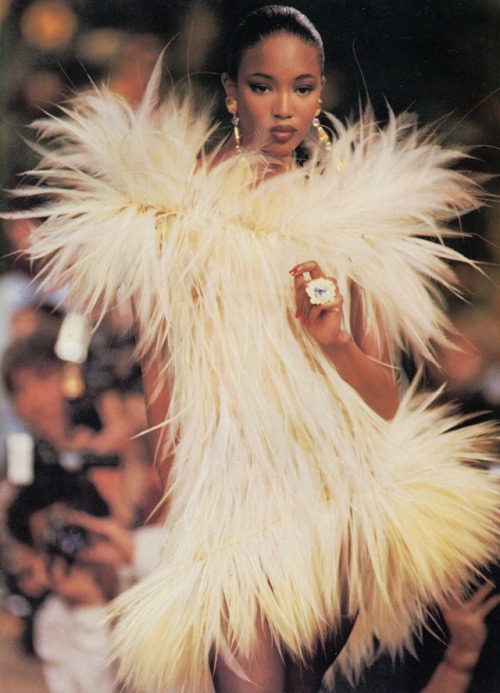 barbiescanner: Yves Saint Laurent Haute Couture A/W 1987-88 Naomi Campbell