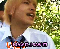 sgkaylee:  koboreta-hoshi:  Tegoshi and bugs.  MTE. why can’t they be dogs? lol.