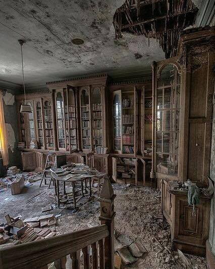 steampunktendencies:  A library inside an abandoned 19th century victorian mansion.