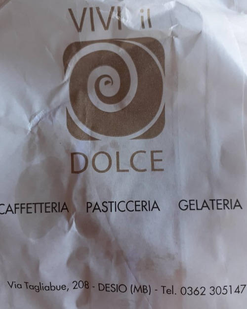 San Giorgio di Desio, ☕🥐🥛 @vivi.ilcaffe 😉 Stamane.
https://www.instagram.com/p/CGCVdeTpoVtLQPOsVGh5-Dej3YH7j41iK2xC3A0/?igshid=qrwb5md78tzm