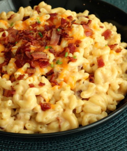 fitchris25:  yumi-food:Bacon Chipotle Mac and Cheese  OKAY BUT I NEED IT RIGHT NOW